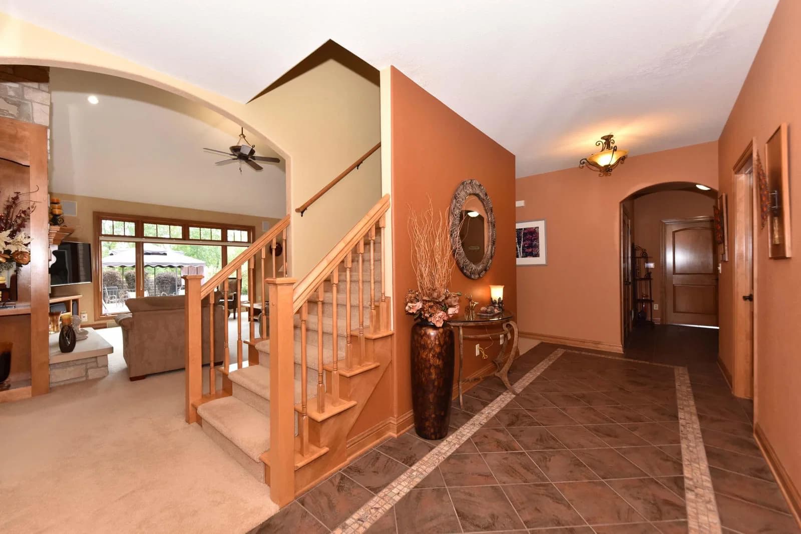 Photo 5 of 11011 Meadowcreek Dr
