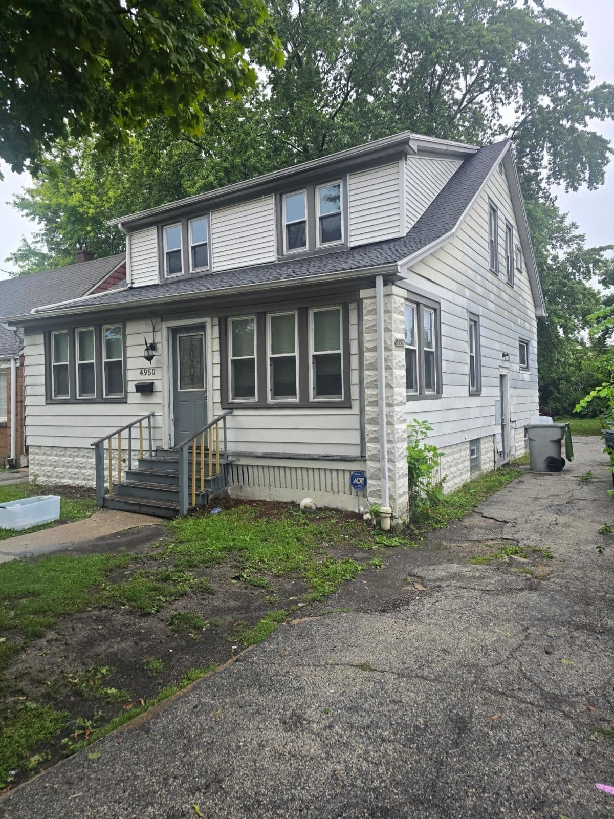 4950 19th Pl