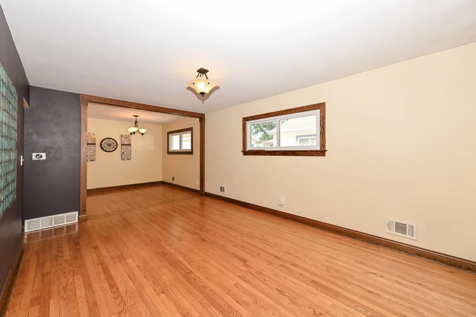 Photo 5 of 7817 Mt. Vernon Ave