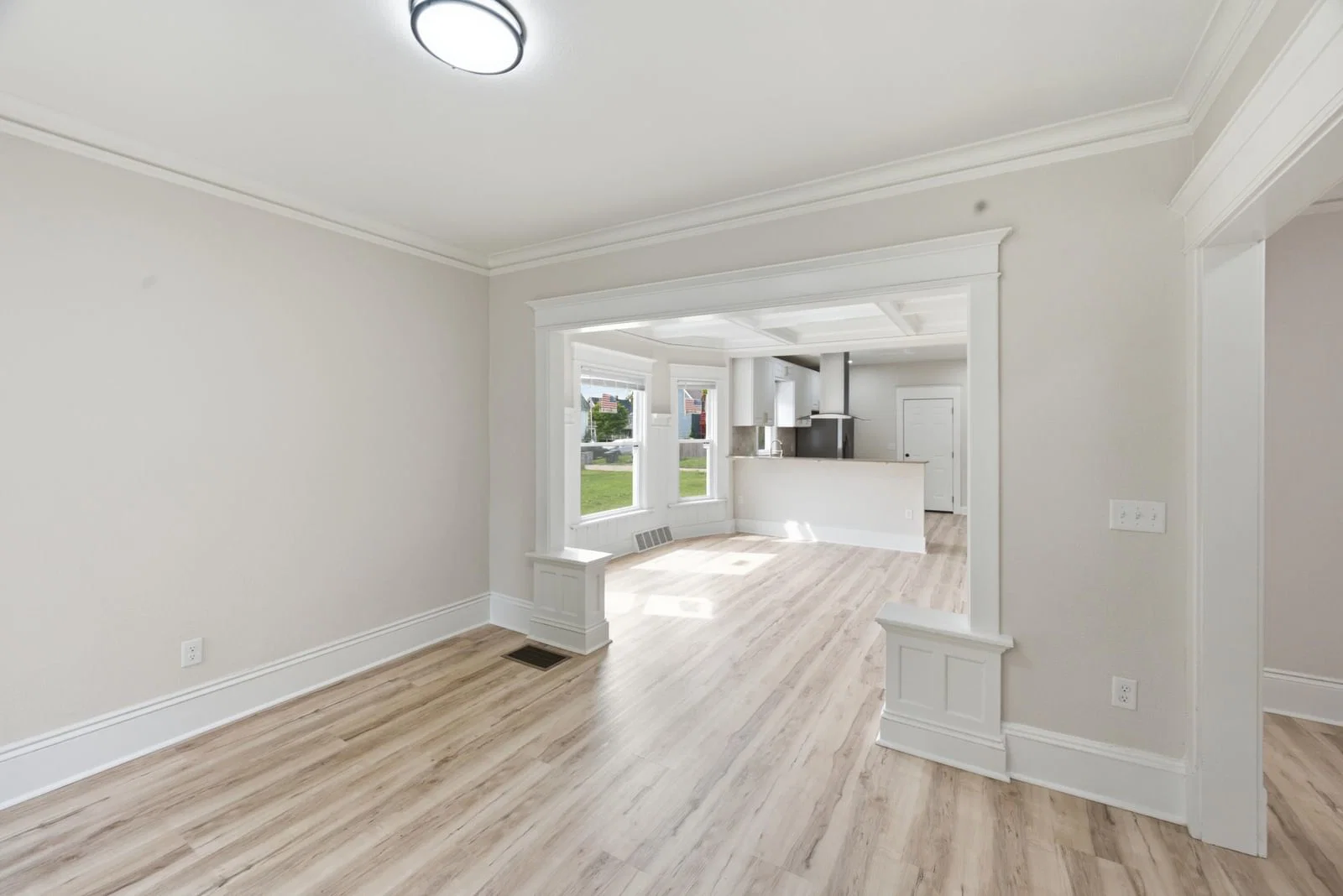 Photo 5 of 2935 28th St