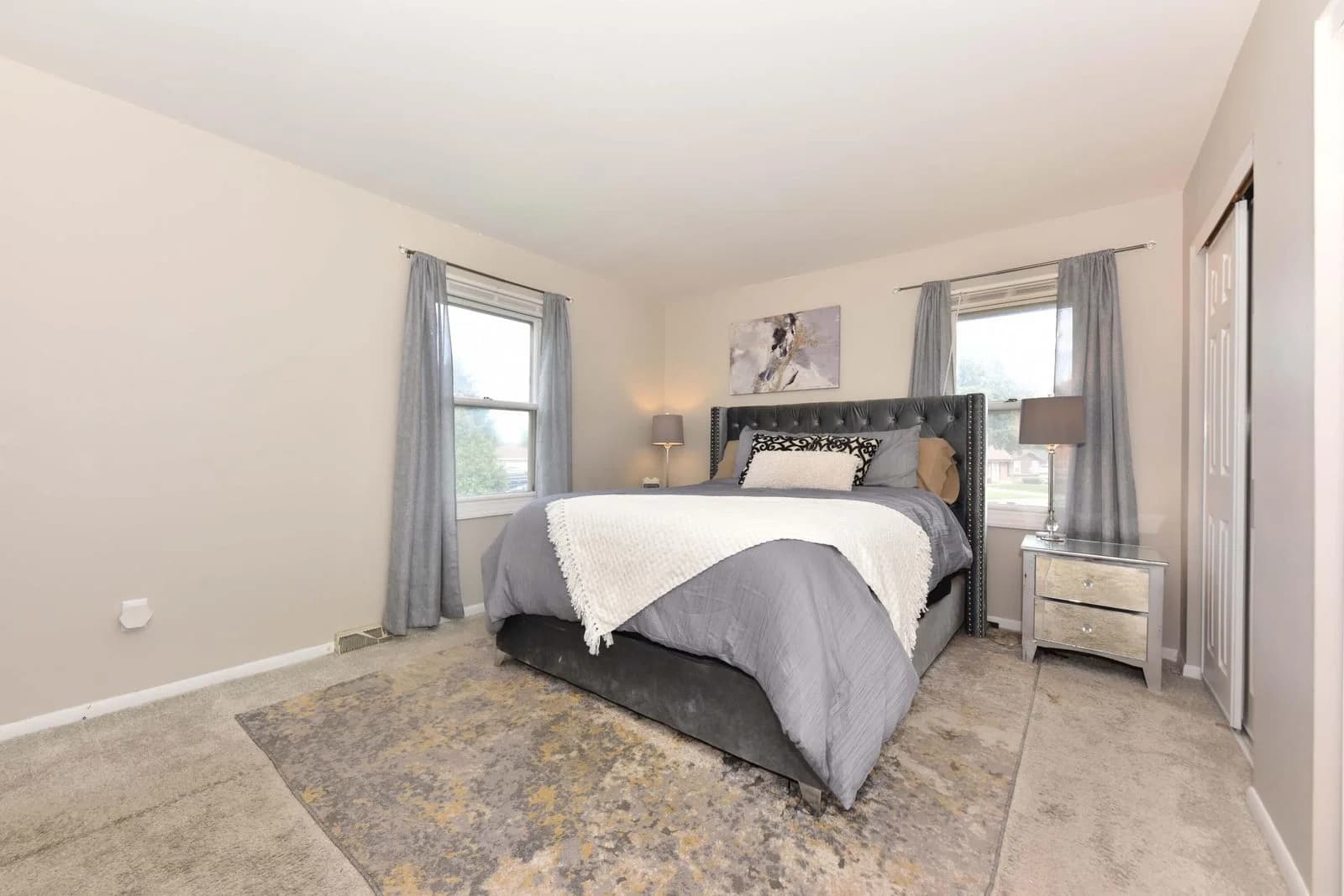 Photo 4 of 8969 Hustis St