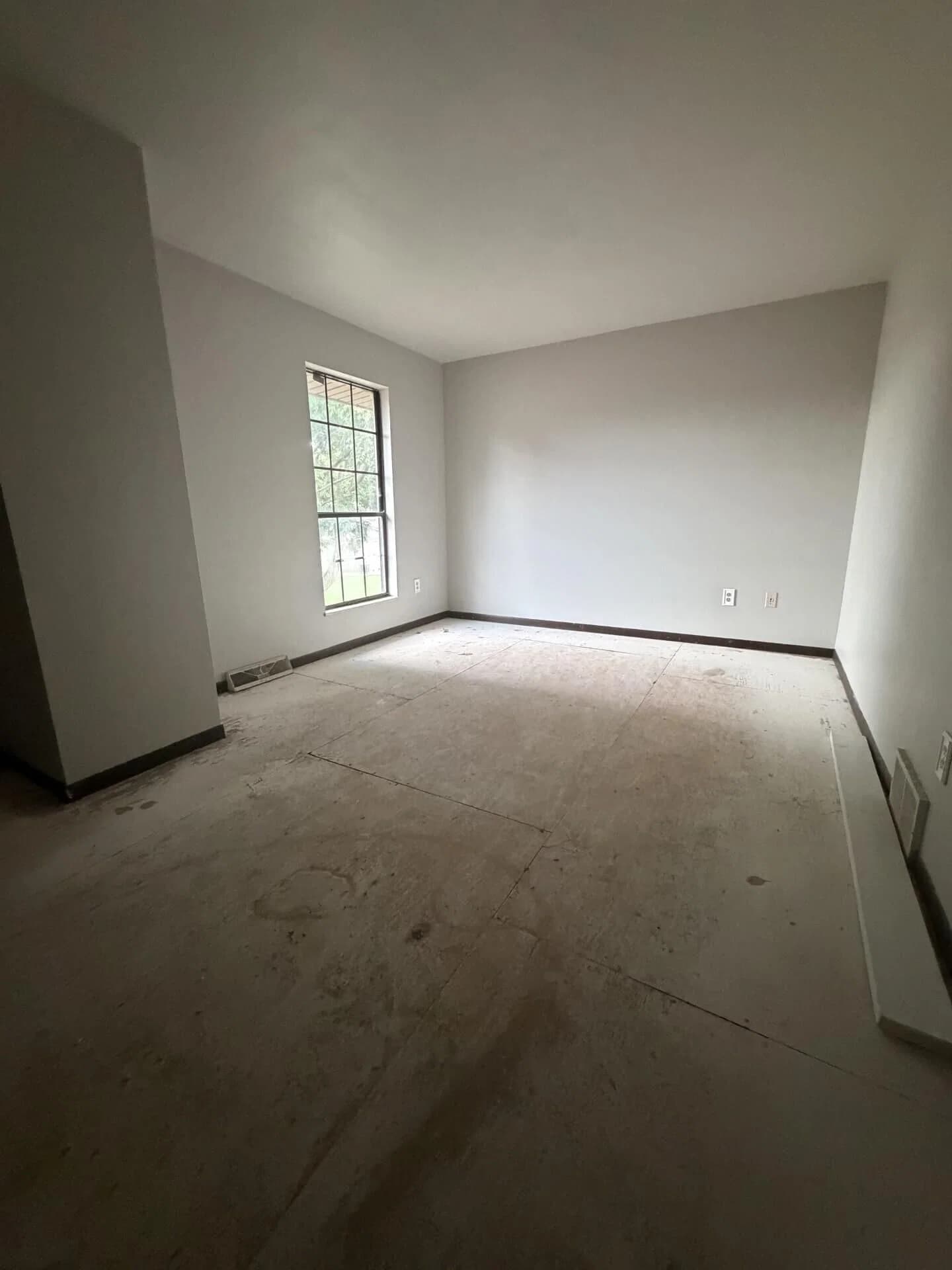 Photo 5 of 6972 Raintree Ct