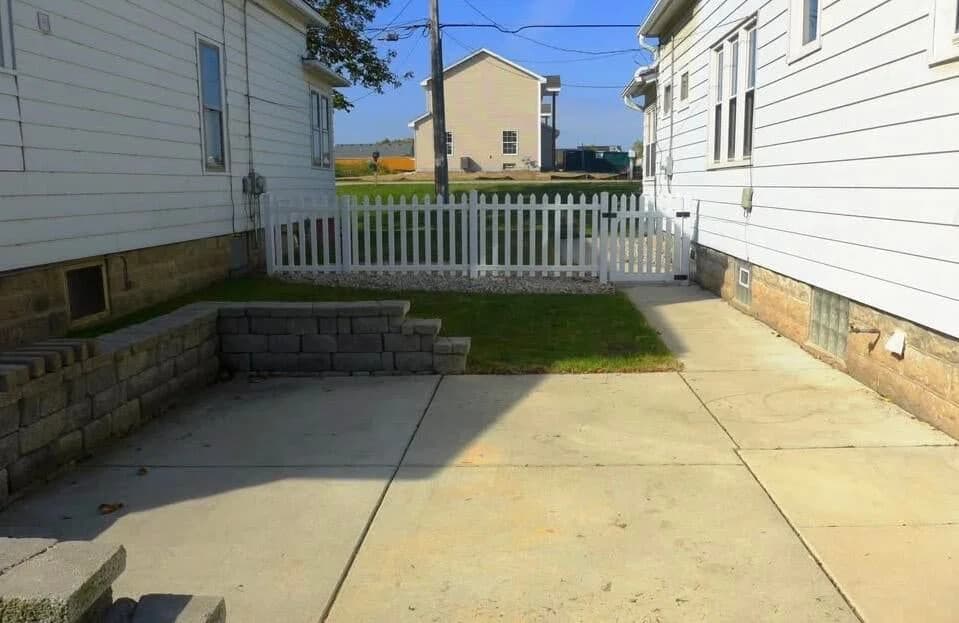 Listing photo