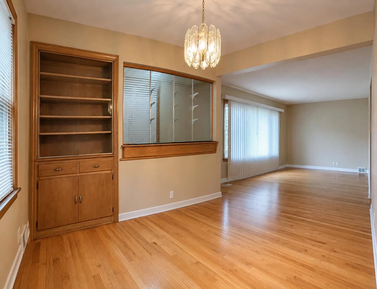 Photo 4 of 2705 Carlton Pl