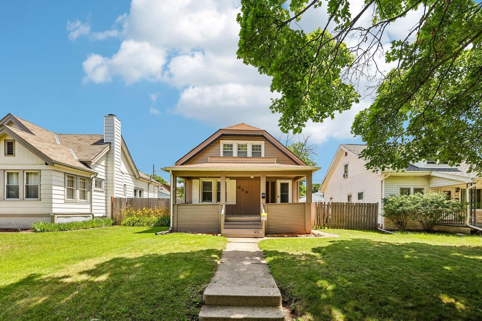 Photo 4 of 524 Oak Park Ct