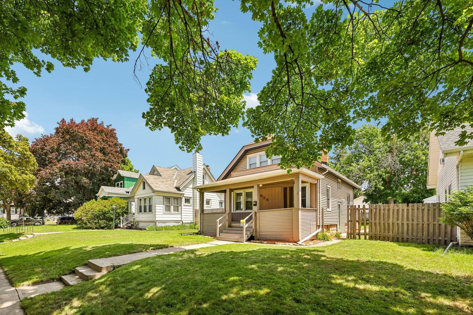 Photo 5 of 524 Oak Park Ct