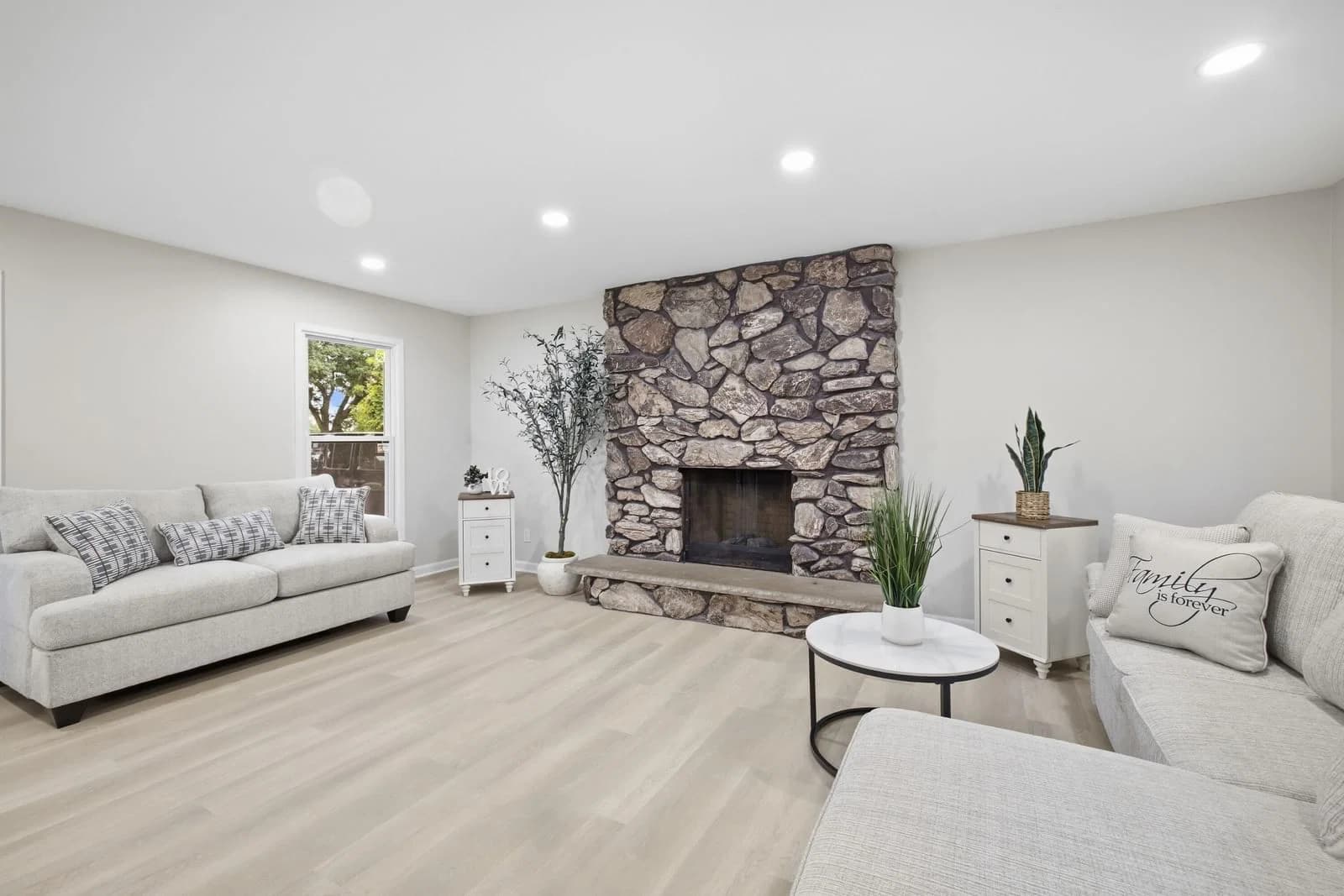 Photo 5 of 21195 Bramblewood Trl