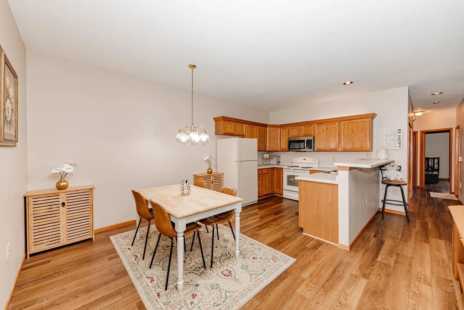 Photo 4 of 11200 Gilbert Ave