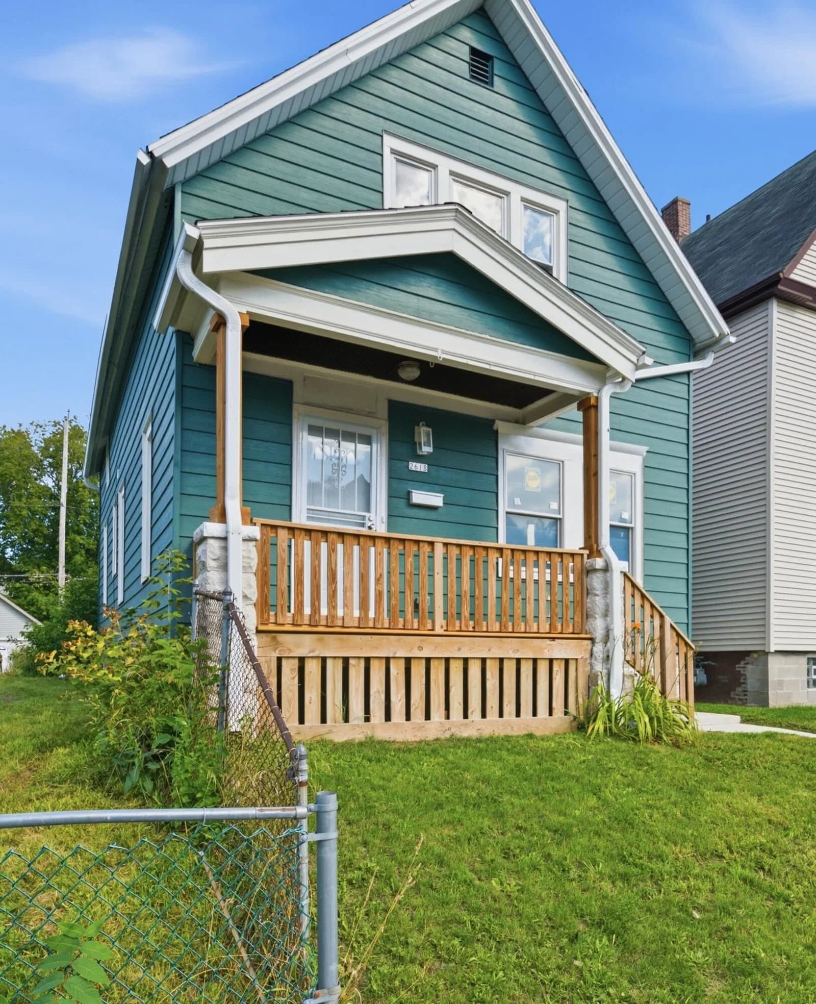 2618 24th Pl