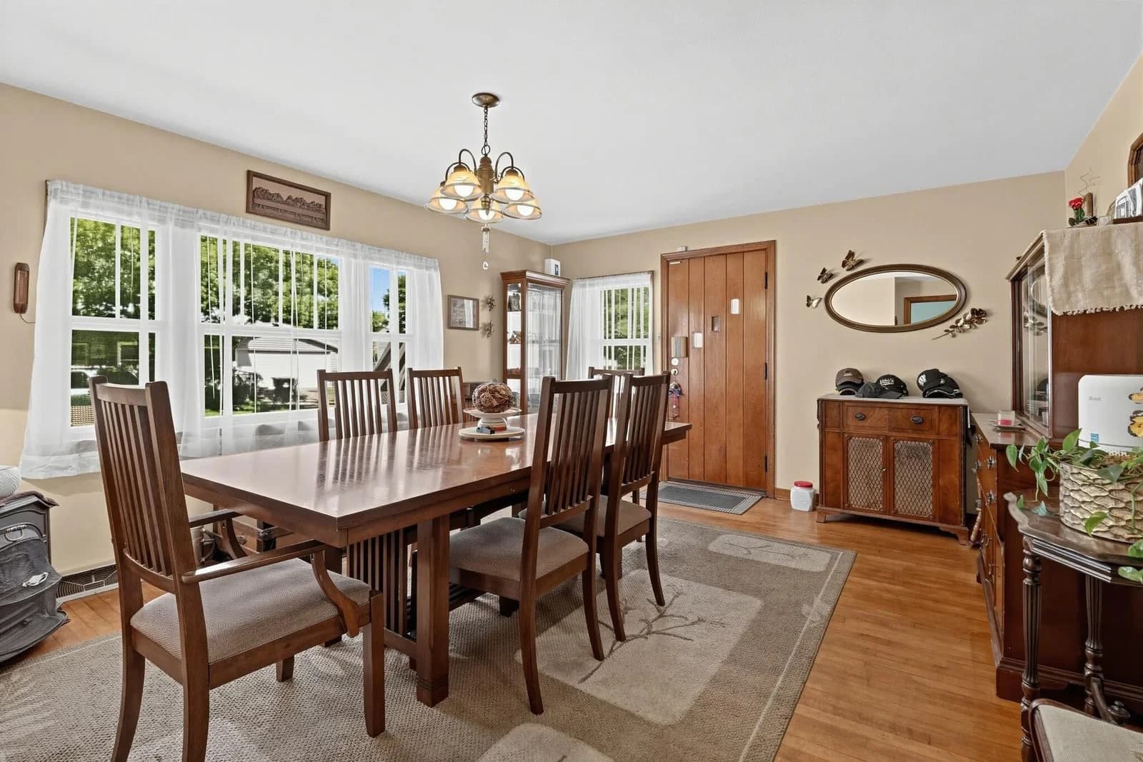 Photo 5 of 2515 Dombrowski Blvd