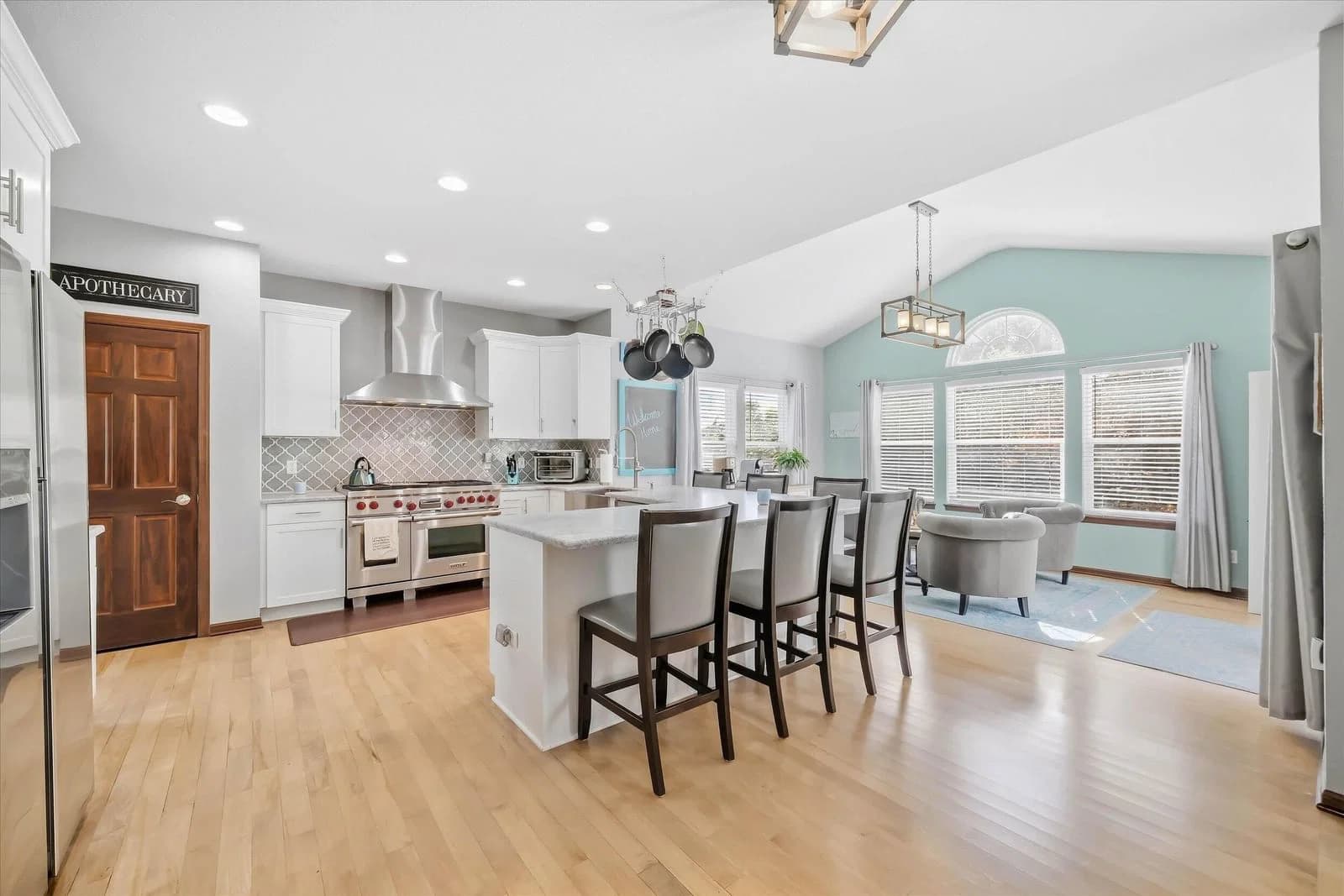 2127 Willow Pond Way