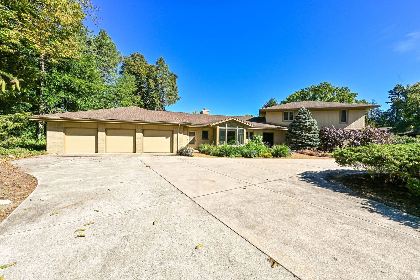 1956 Windsor Cir
