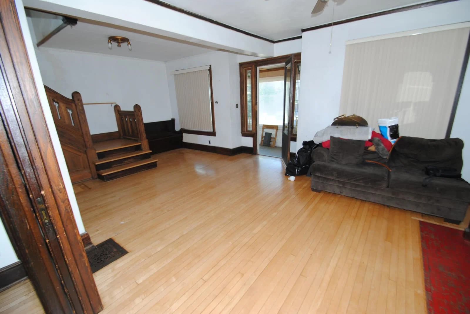 Photo 5 of 2050 Holton St