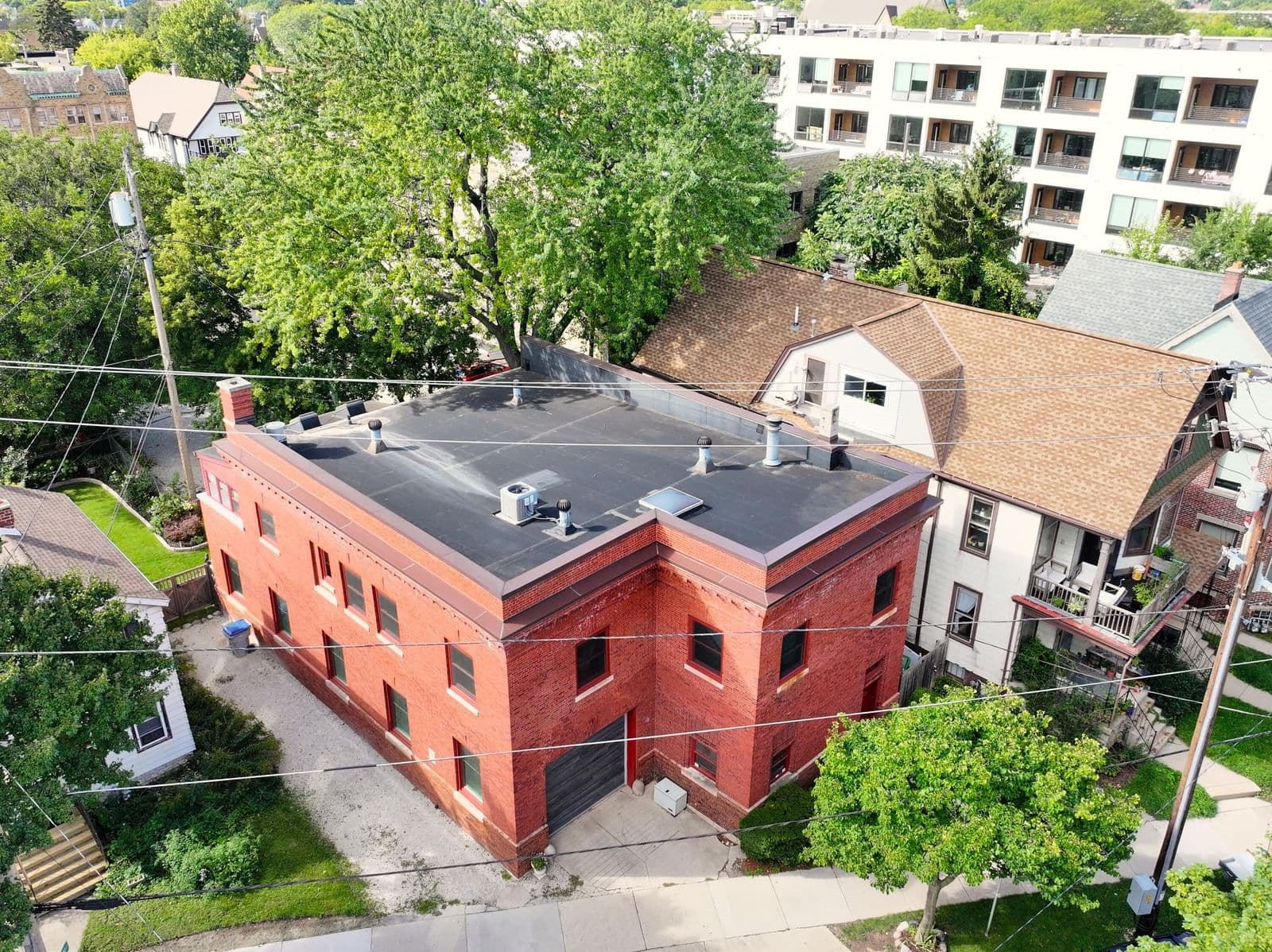 Photo 4 of 1569 Warren Ave