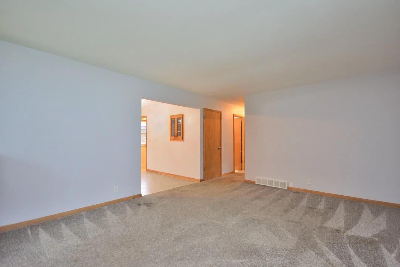 Photo 5 of 8945 Herbert Ave