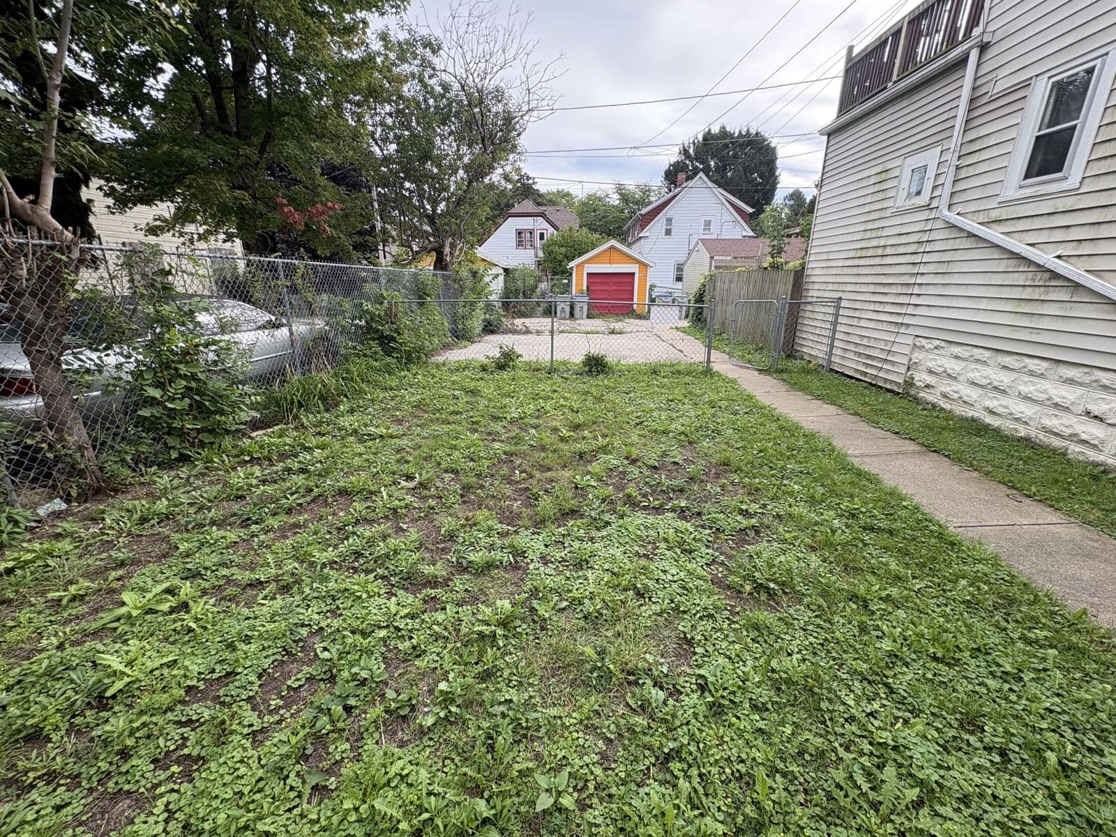 Photo 5 of 3028 Holton St