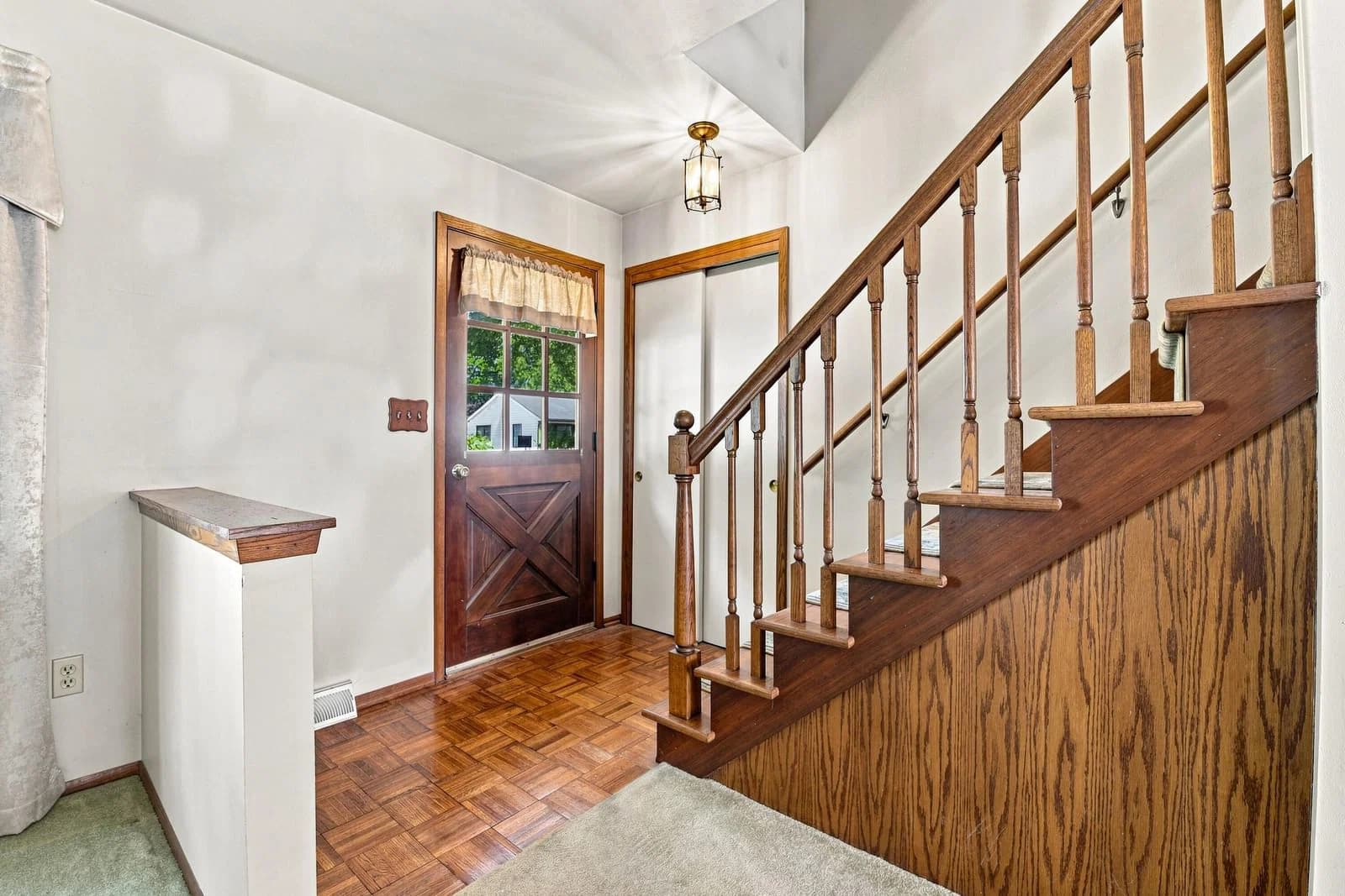 Photo 5 of 928 111th Pl