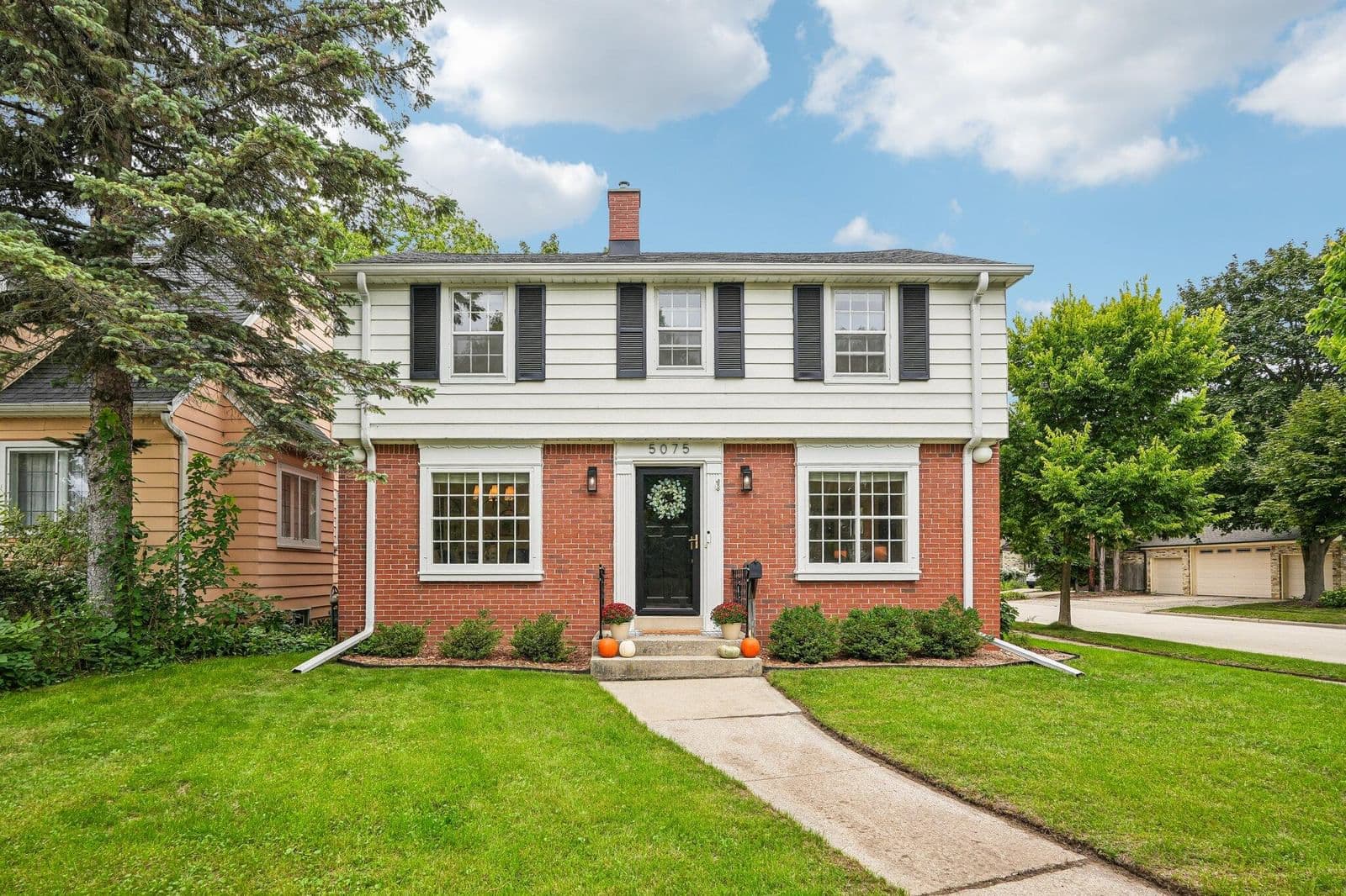 5075 Berkeley Blvd