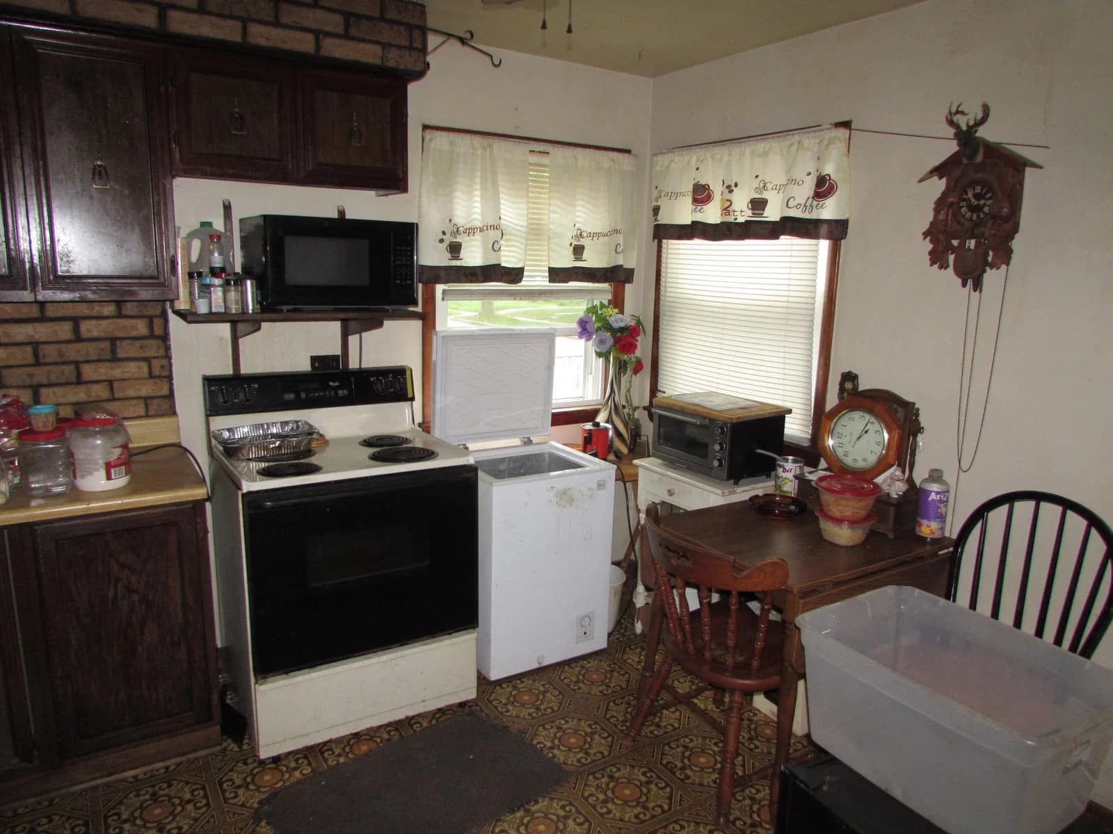 Photo 4 of 5700 Custer Ave