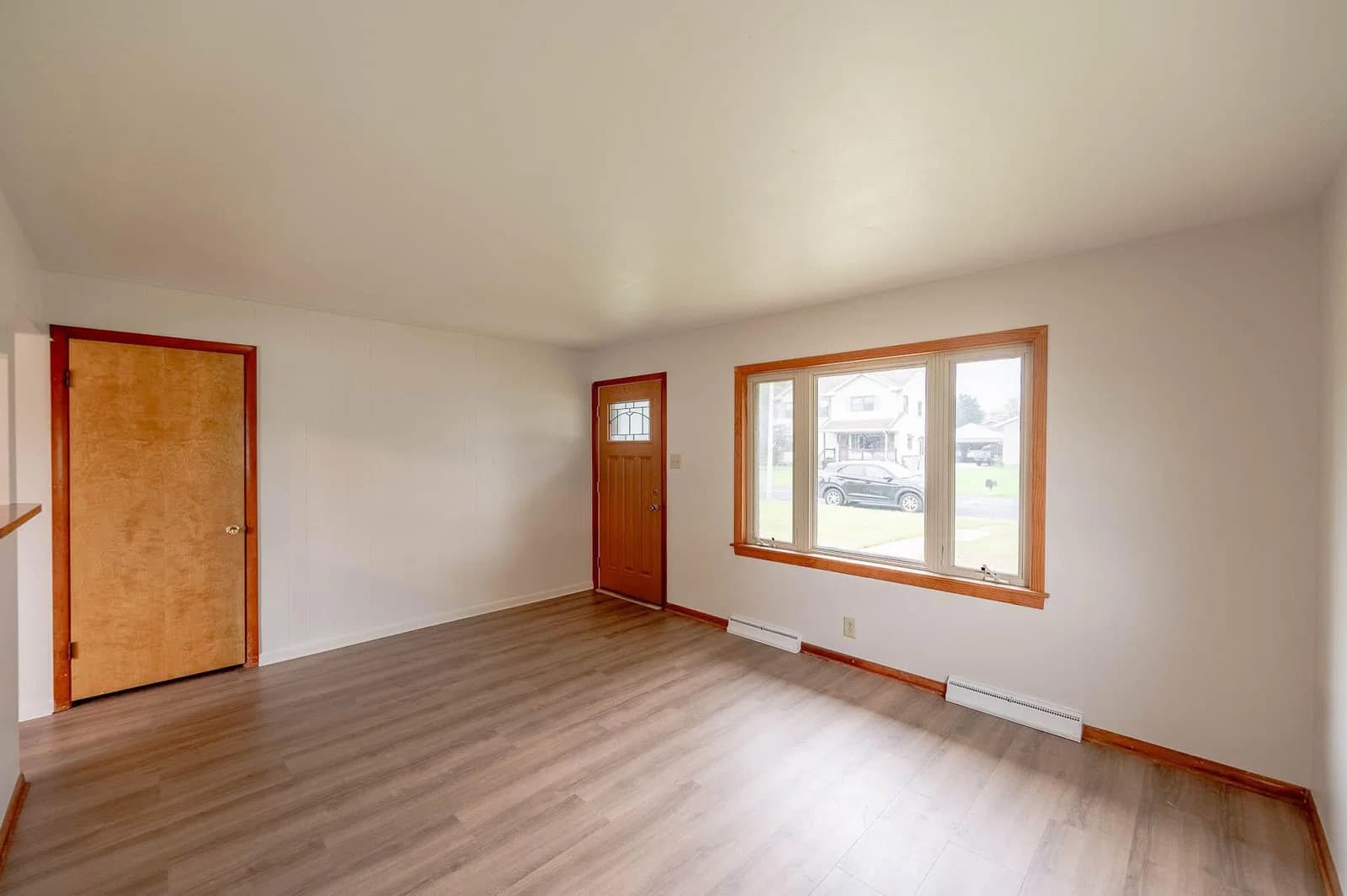 Photo 4 of 2301 Alvina Ave