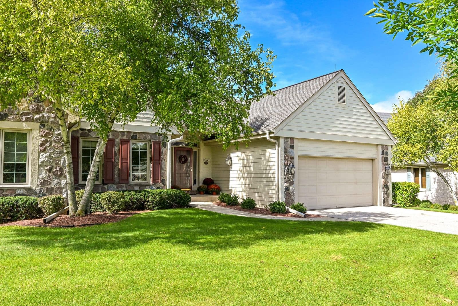 2636 Lake Forest Ct