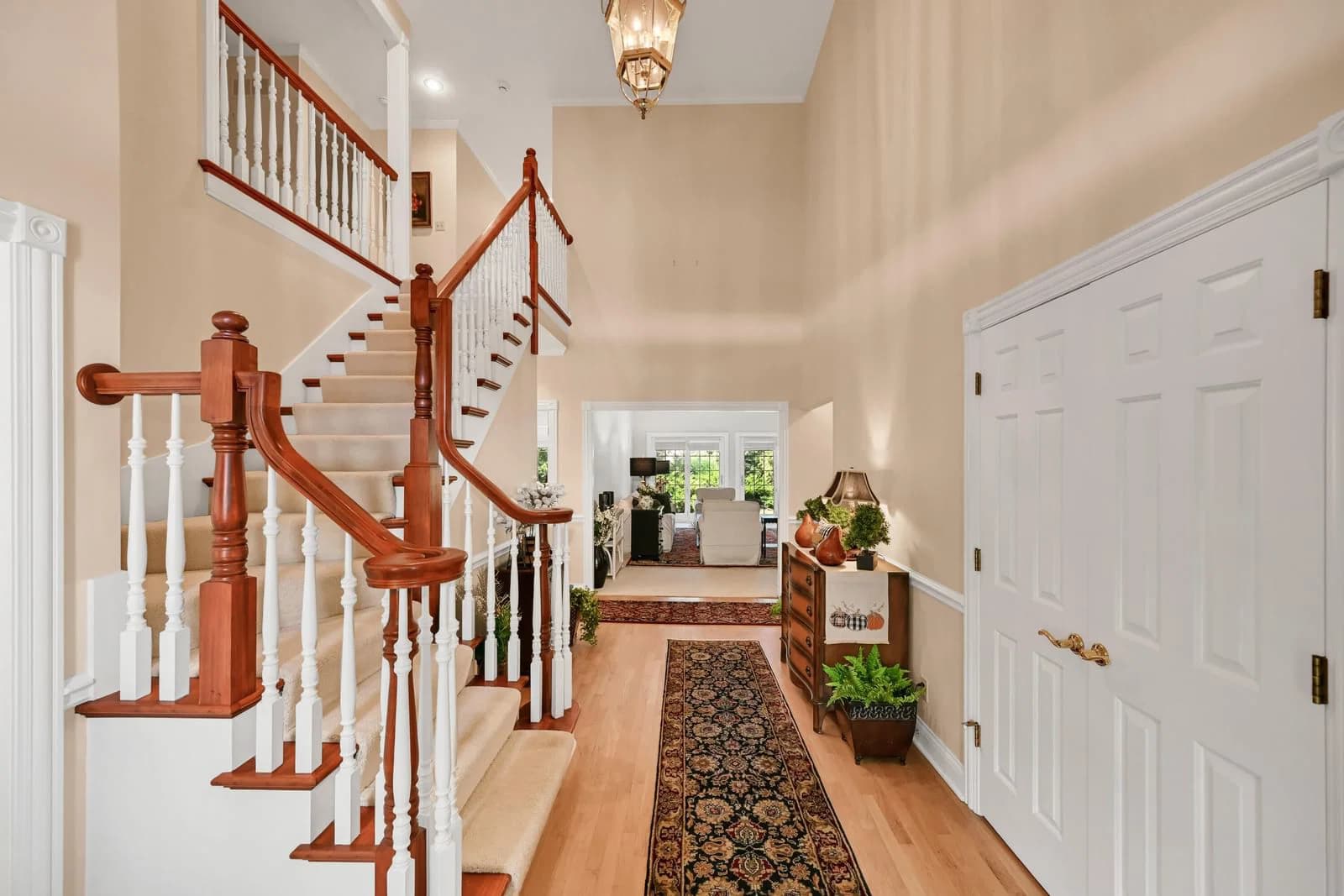 2636 Lake Forest Ct