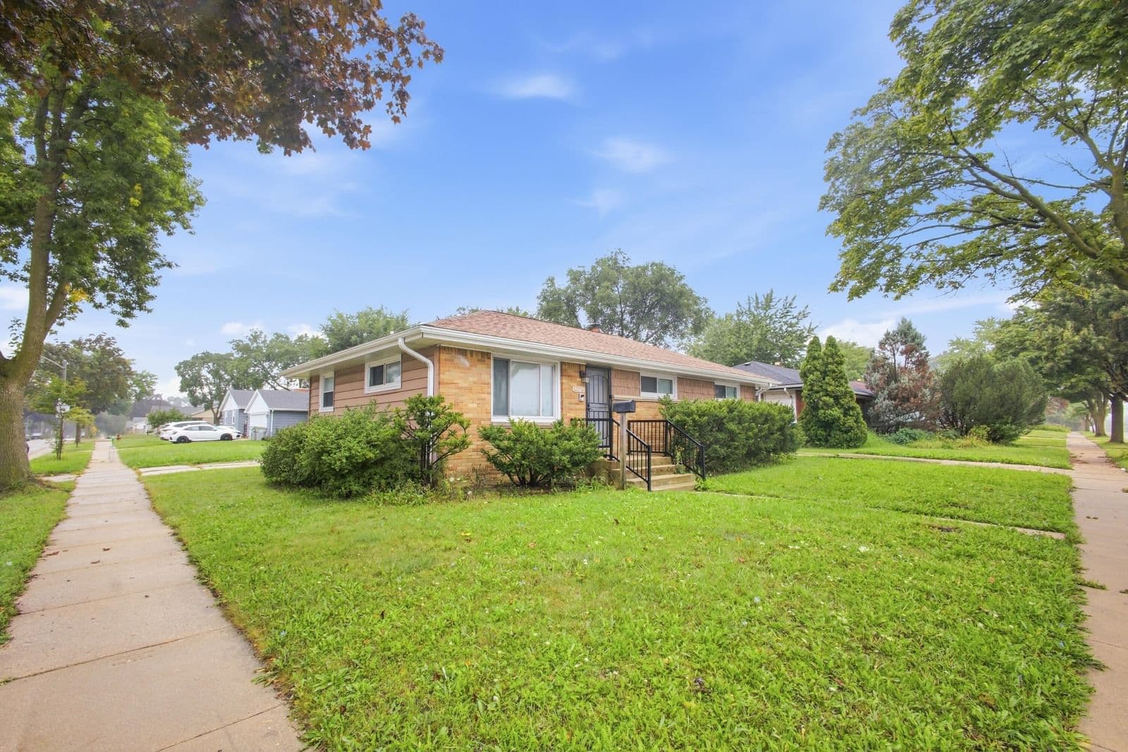 10325 Silver Spring Dr