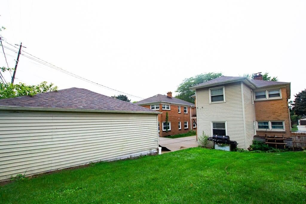 Photo 4 of 4170 Bartlett Ave