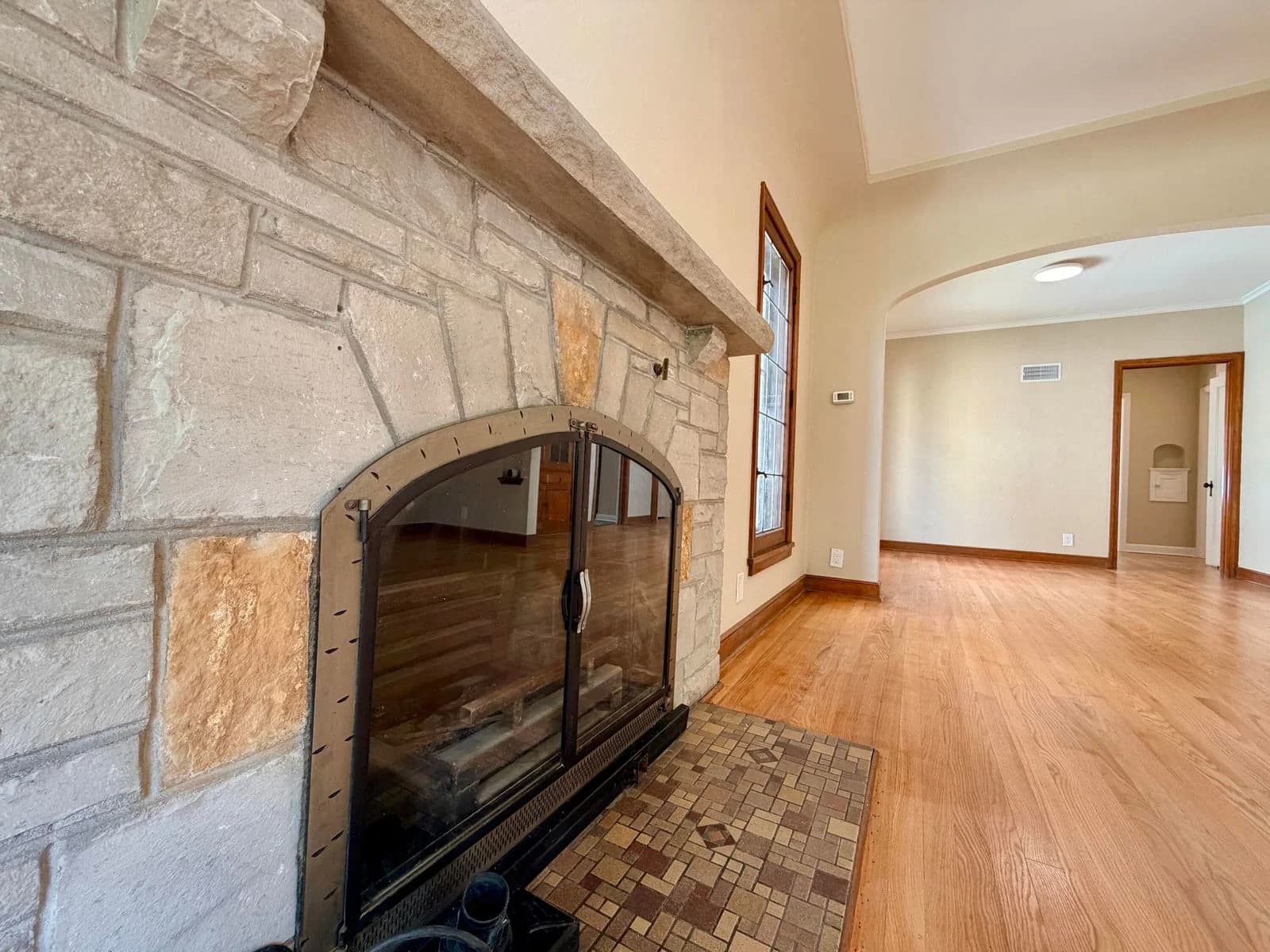 Photo 5 of 3760 42nd St