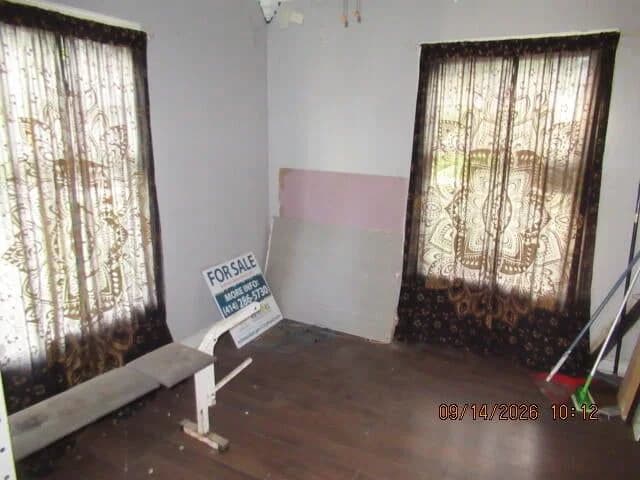 Photo 5 of 4745 50th St