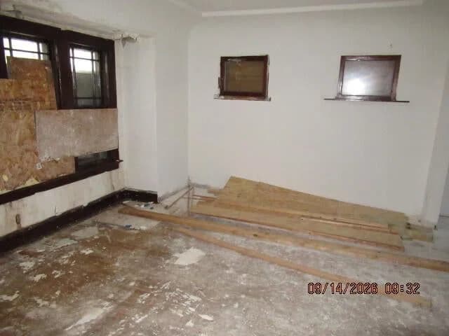 Photo 4 of 3931 24th Pl