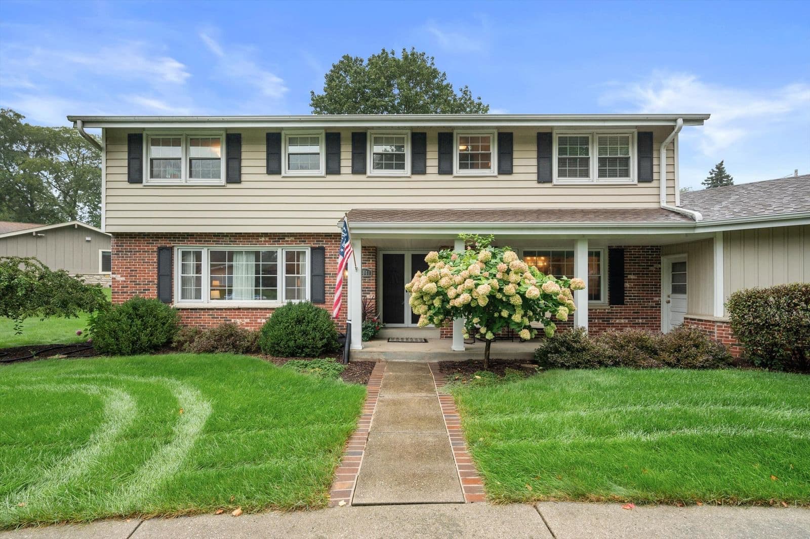 16040 Siesta Ln