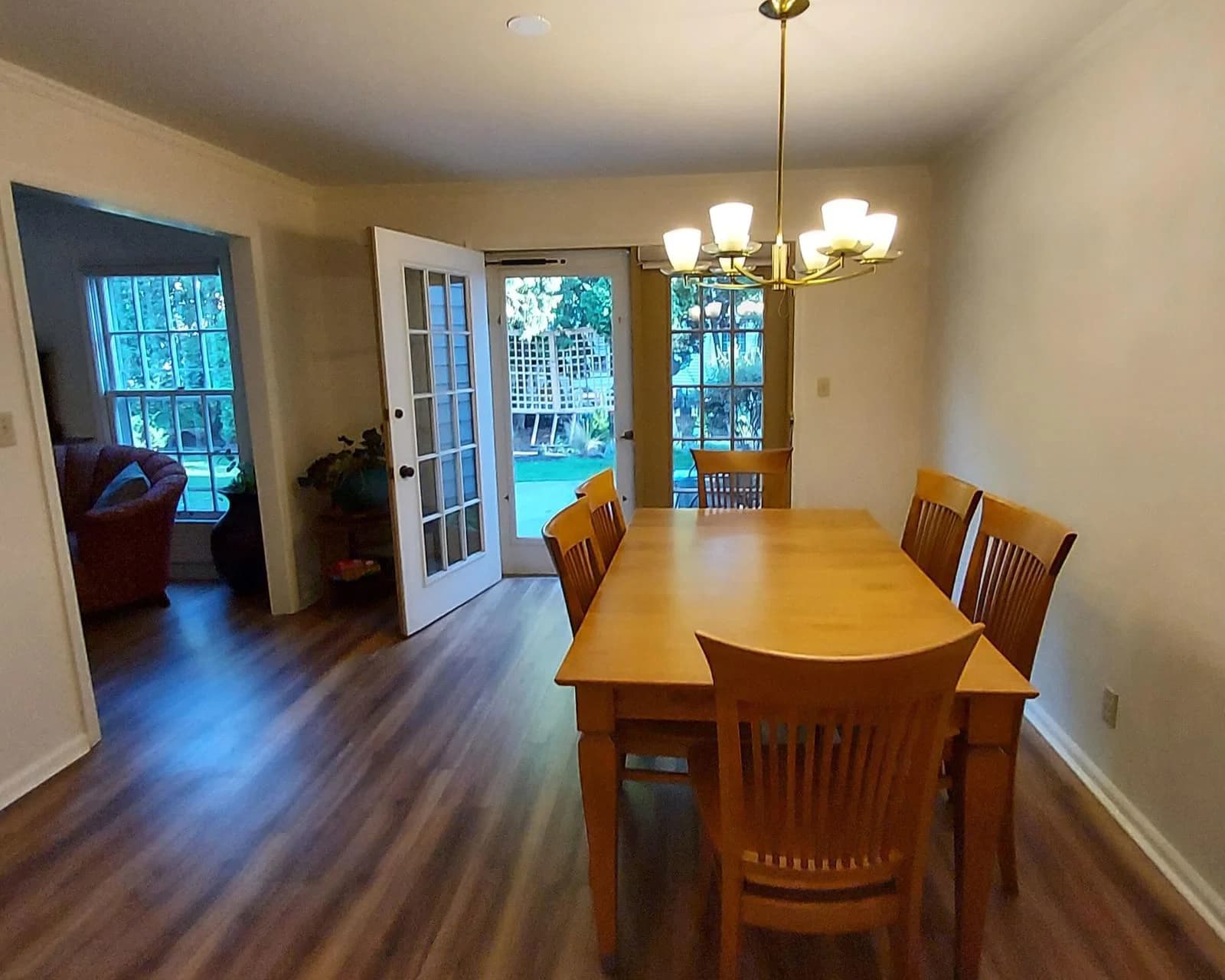 Photo 5 of 1027 Shaker Cir
