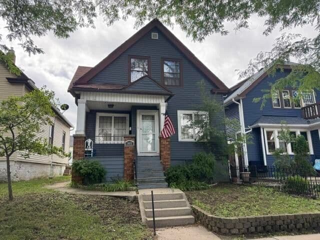 3405 Hayes Ave