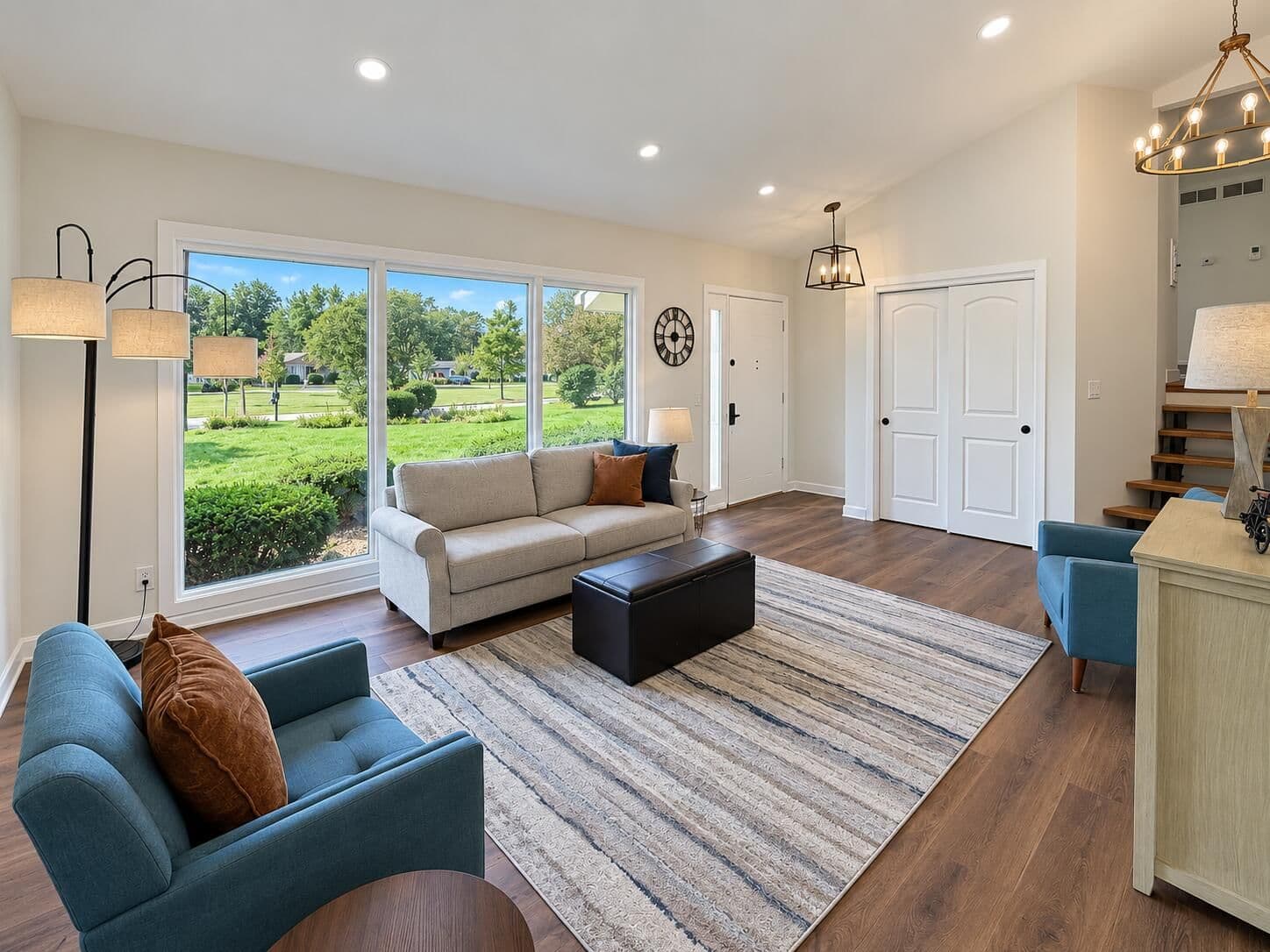 11040 Riverland Ct