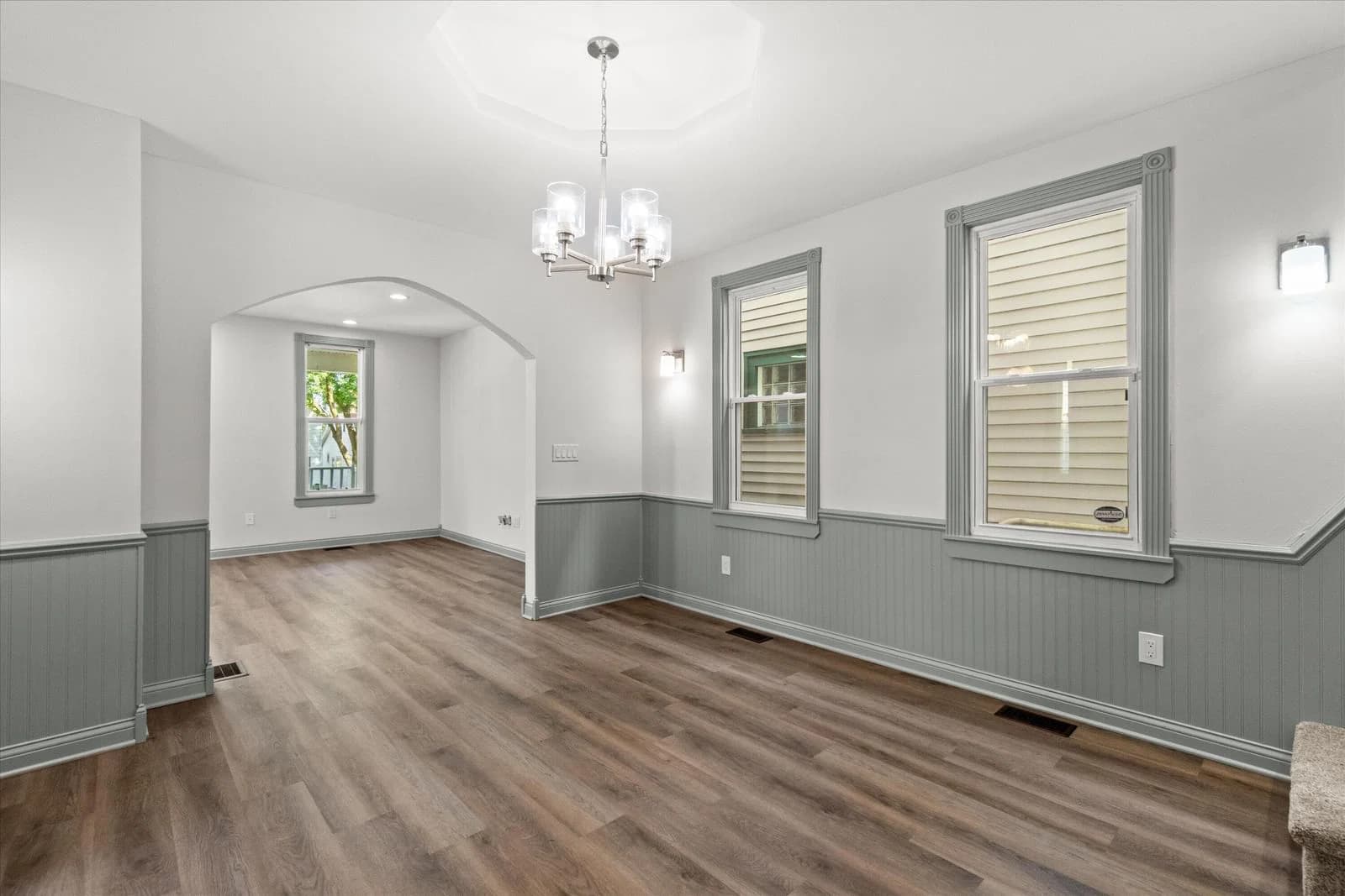 Photo 5 of 2145 Aldrich St