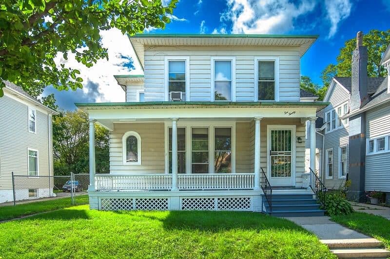 1020 College Ave