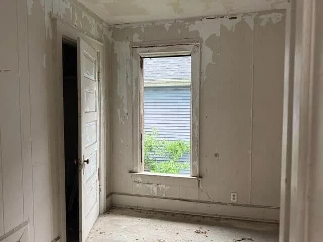 Photo 5 of 2845 27th St