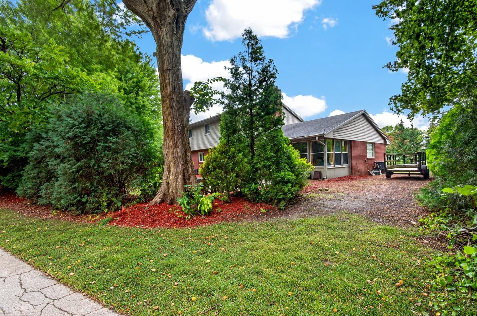 Photo 5 of 418 Jonathon Dr