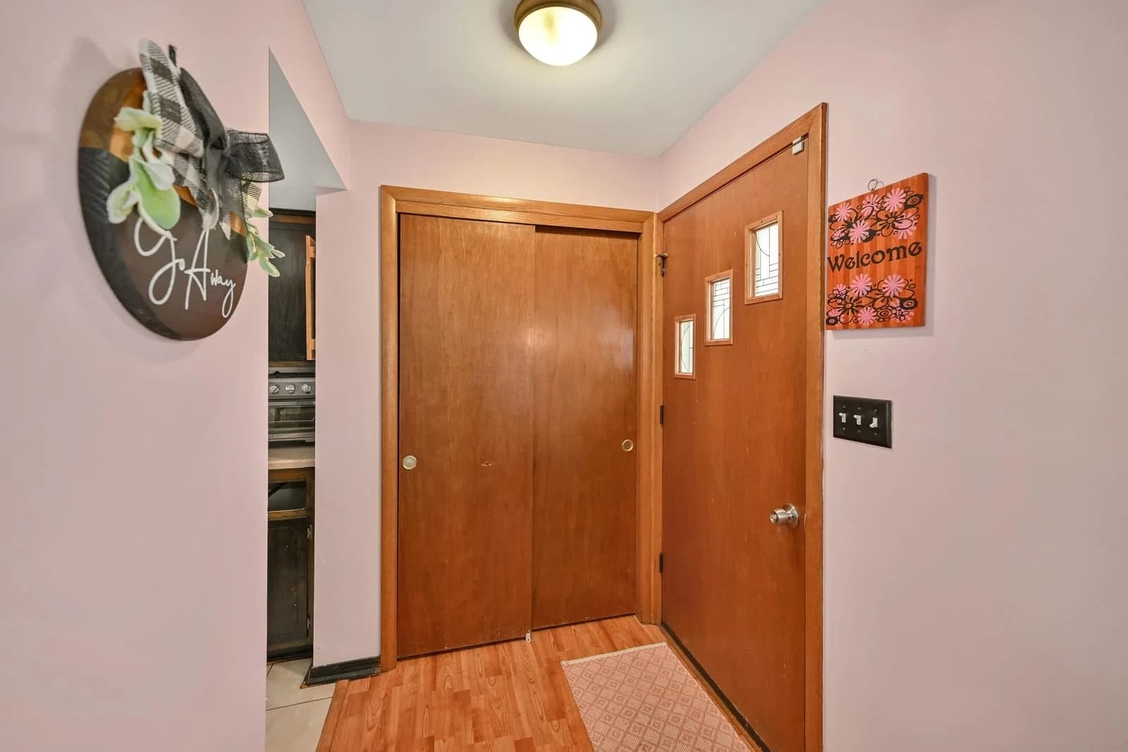 Photo 5 of 727 Abbott Ave