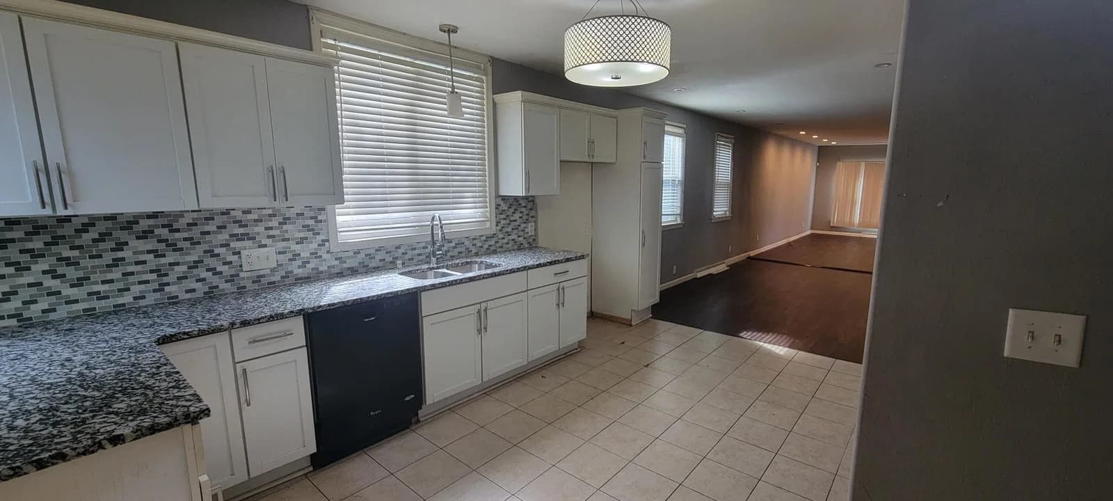 Photo 5 of 2880 52nd St