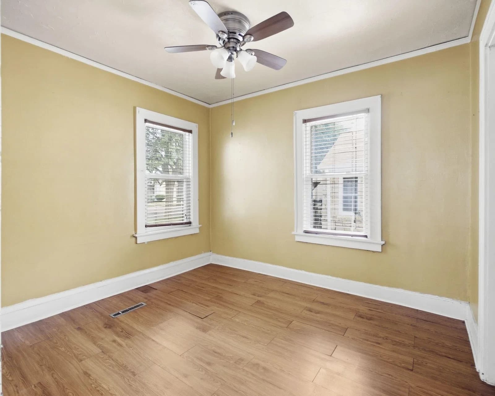 Photo 5 of 4044 40th St