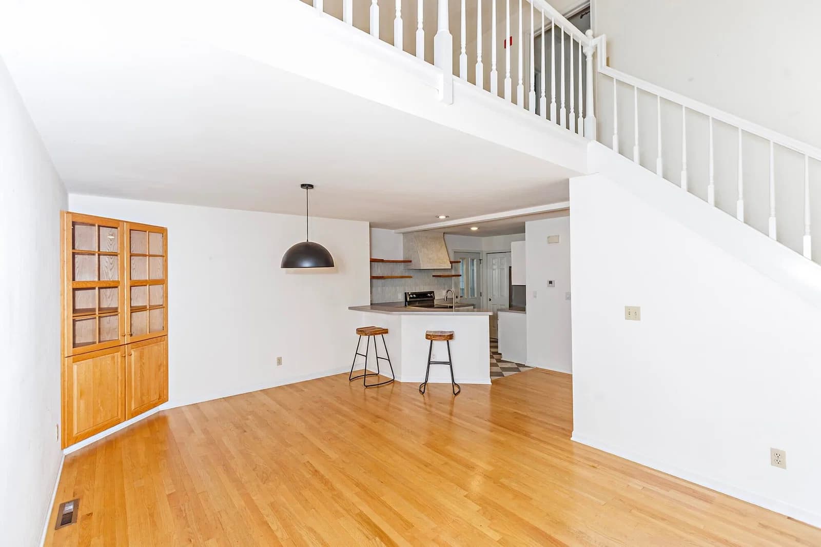 Photo 5 of 1112 Lyon St