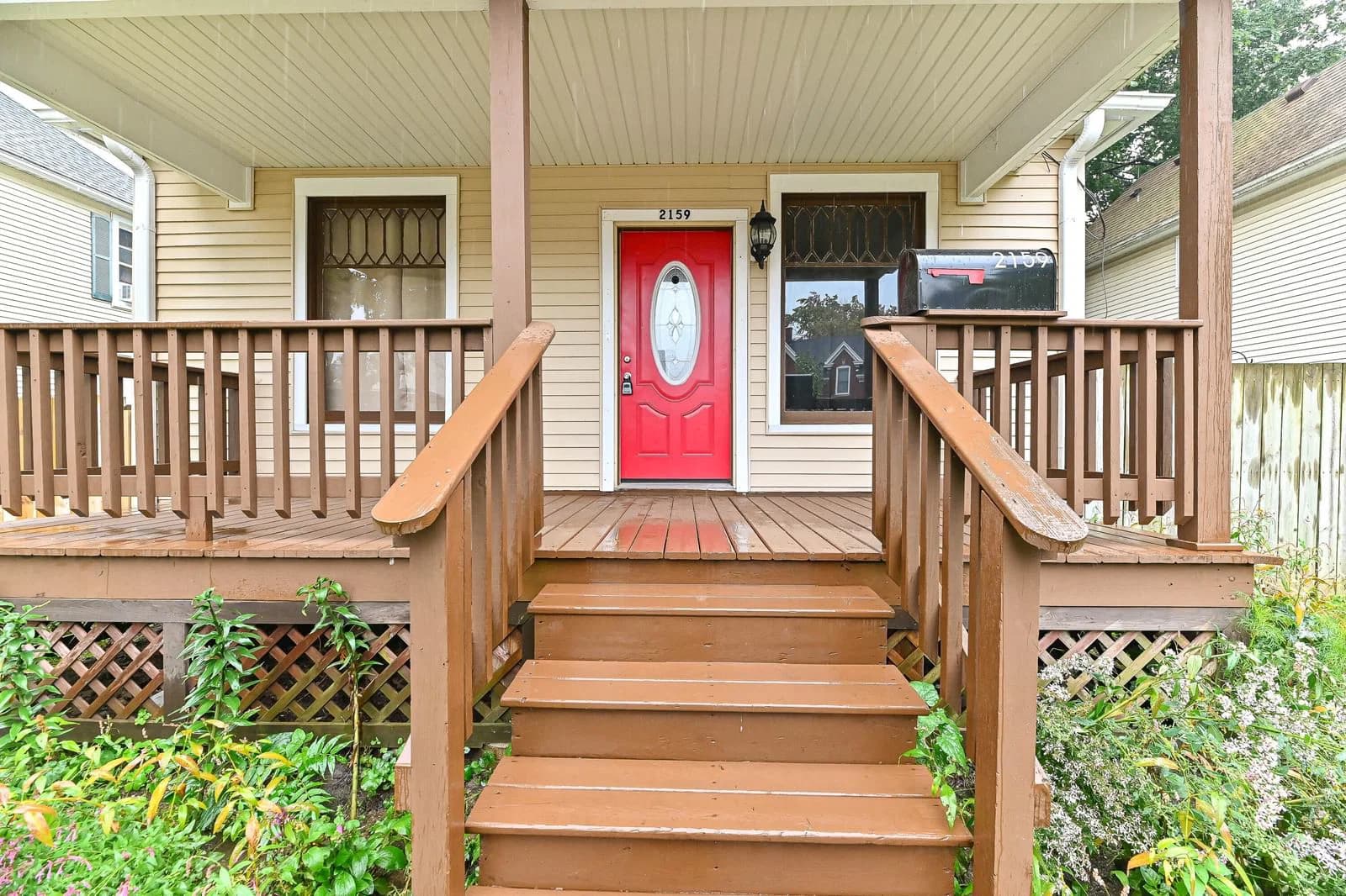 Photo 5 of 2159 Clarence Ave