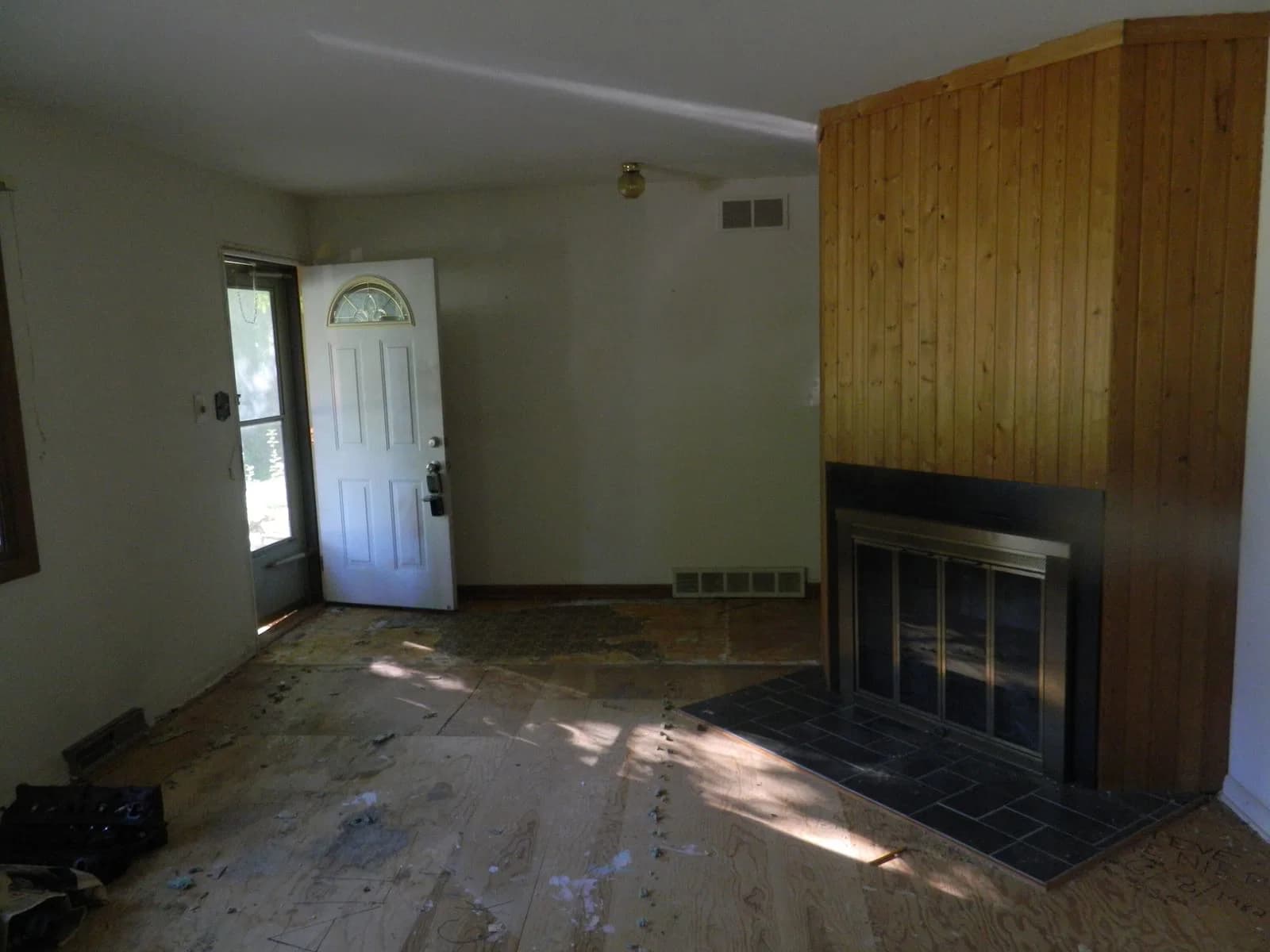 Photo 5 of 415 Catskill Rd