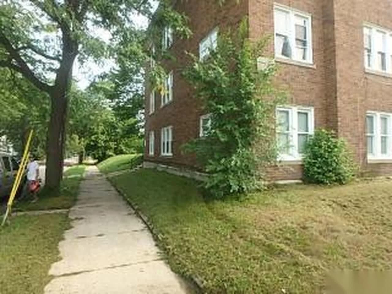 Photo 4 of 928 Meinecke Ave
