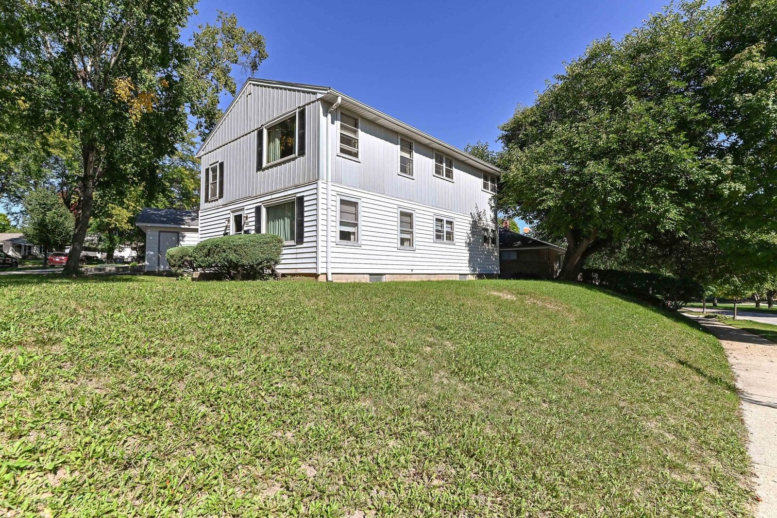 9423 Mount Vernon Ave