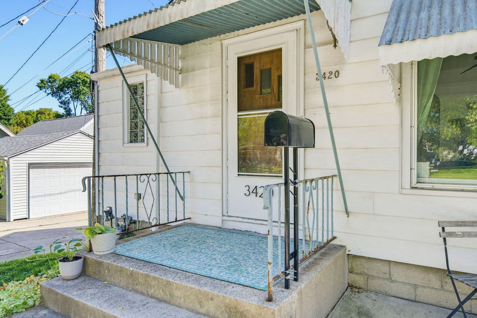 Photo 5 of 3420 Pine Ave