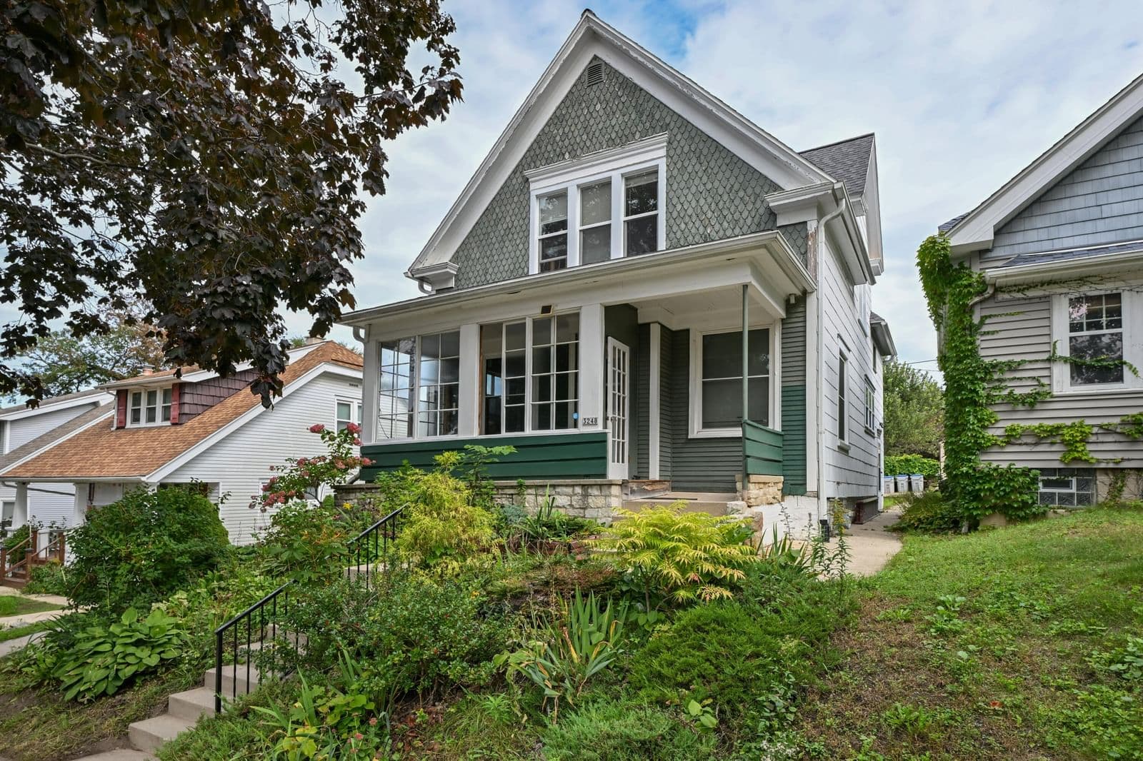 3248 Delaware Ave