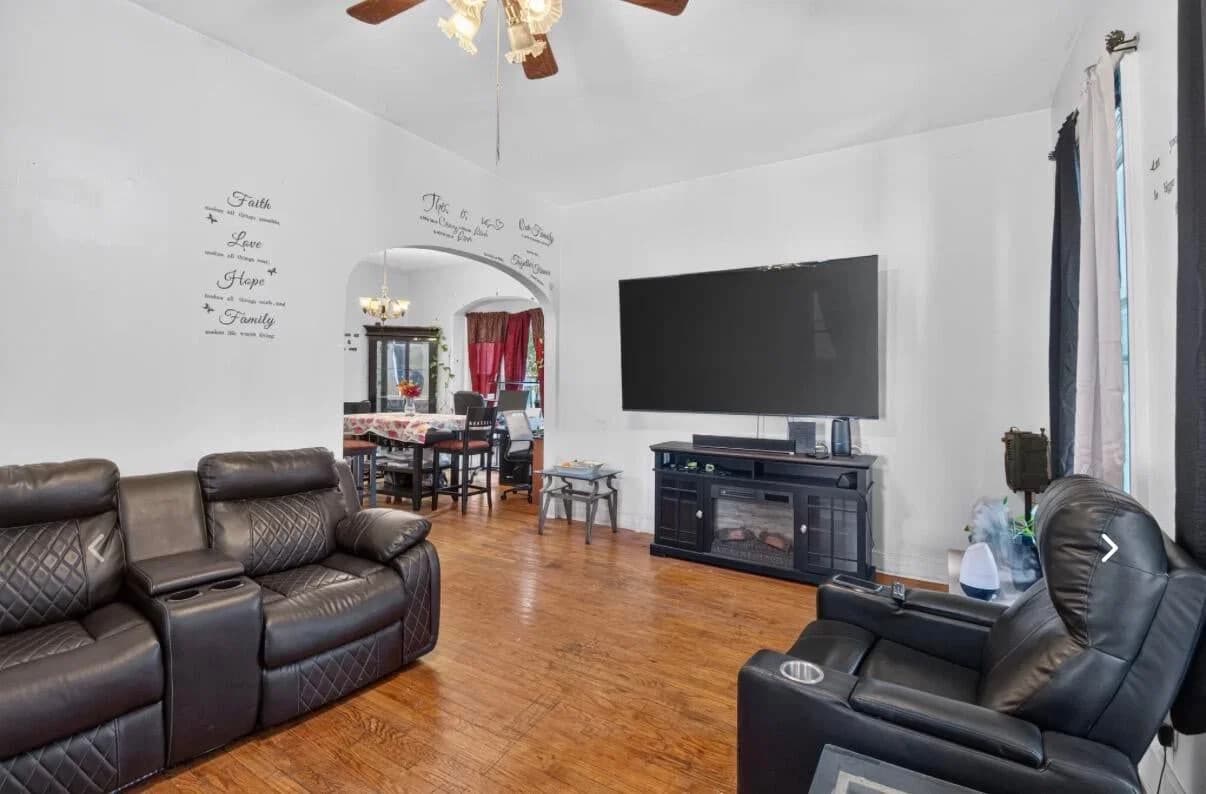 527 Memorial Dr